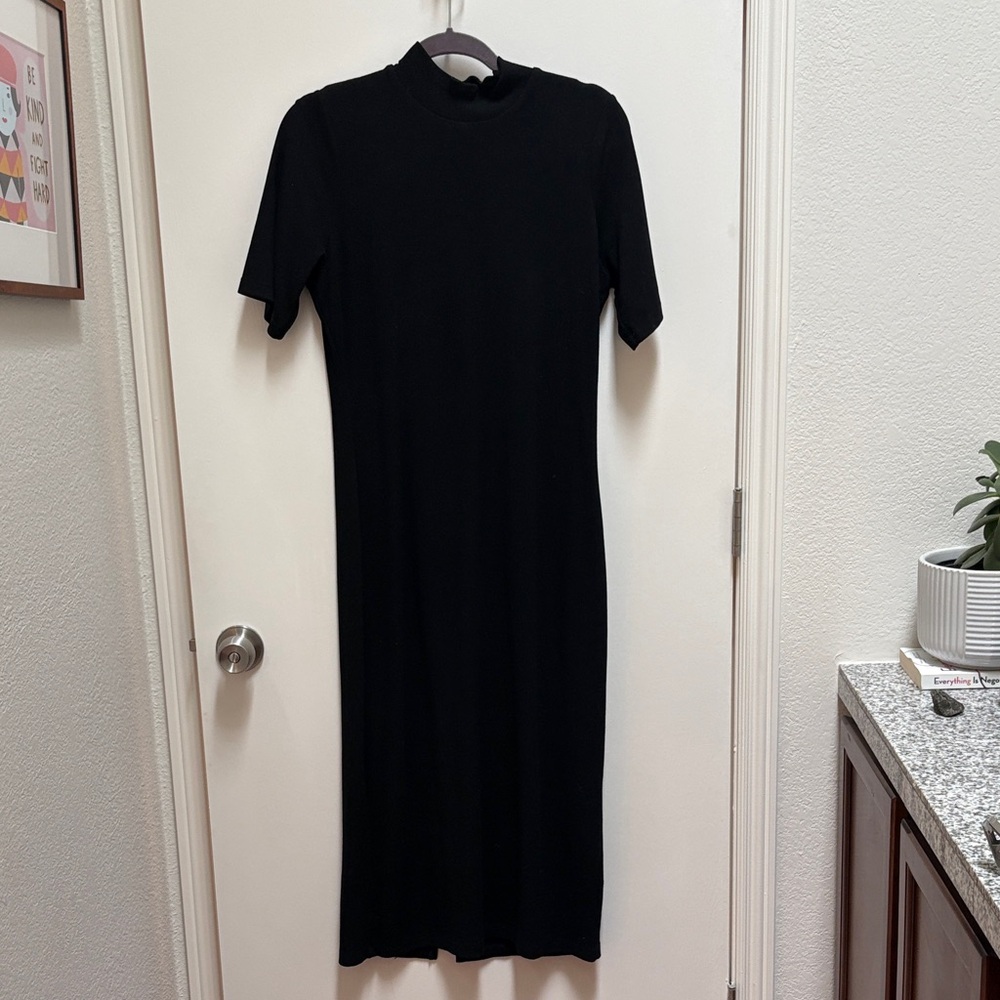 Marine Layer Black Short-Sleeve Mock-Neck Midi Dress
